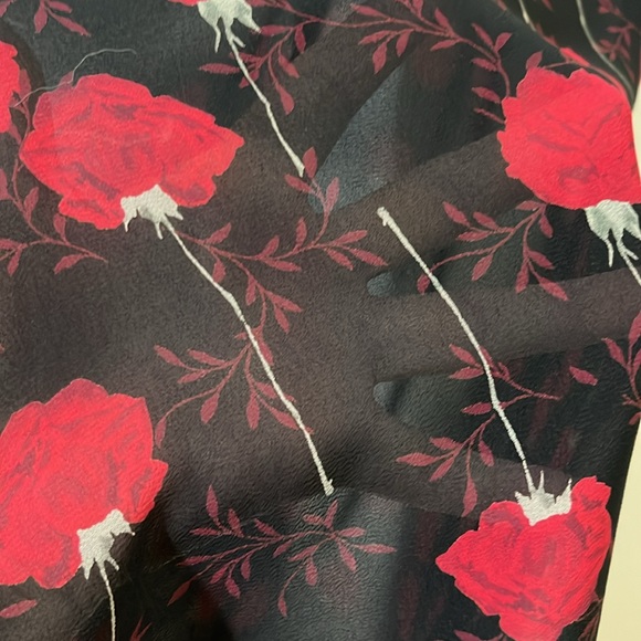 Gilligan & O’Malley spaghetti strapped nightgown. Black with roses. Size Small. - Picture 7 of 8